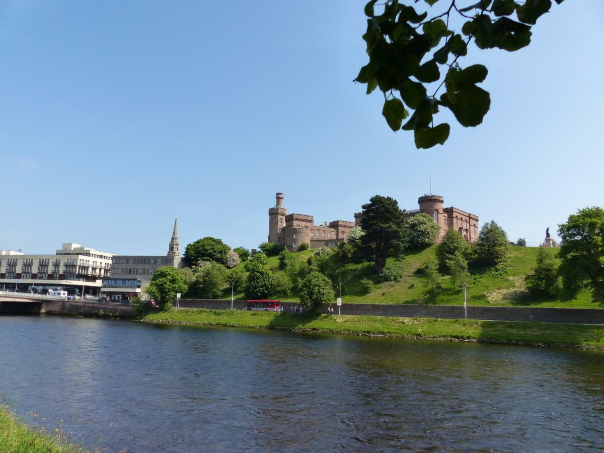 Castle Viewpoint B&B インヴァネス エクステリア 写真